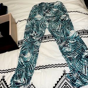 Adorable leafy green pants